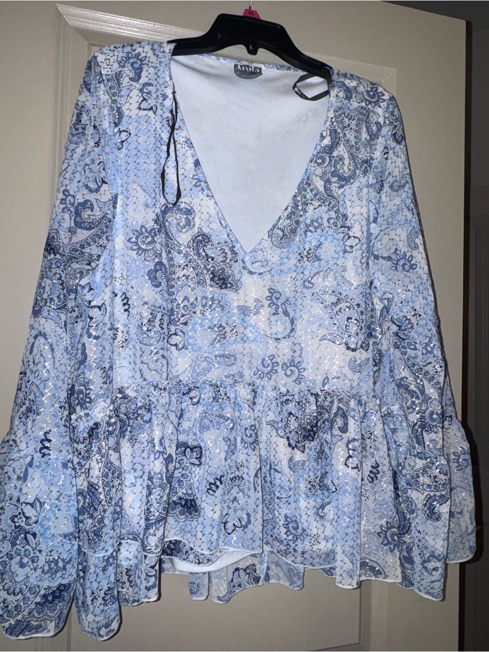 ARULA Light Blue Paisley V-Neck Peplum Tunic